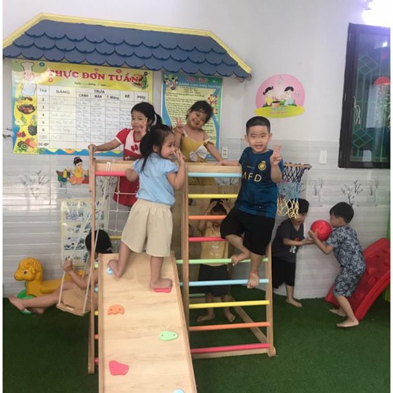 Bộ vận động liên hoàn ANHA KIDS trong lớp học mầm non